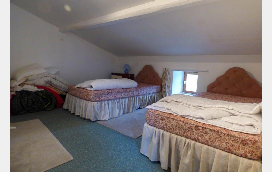 Agence Immobilière Berland Bennett : Maison / Villa | SAUZE-VAUSSAIS (79190) | 254 m2 | 147 500 € 