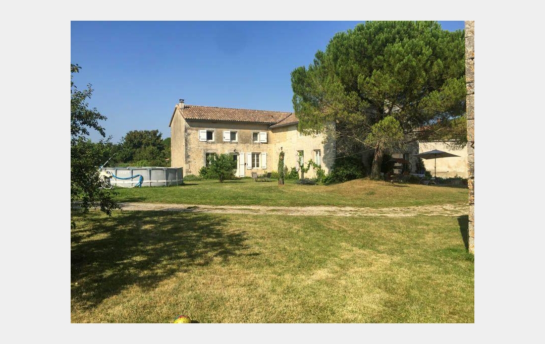Agence Immobilière Berland Bennett : House | RUFFEC (16700) | 300 m2 | 377 700 € 