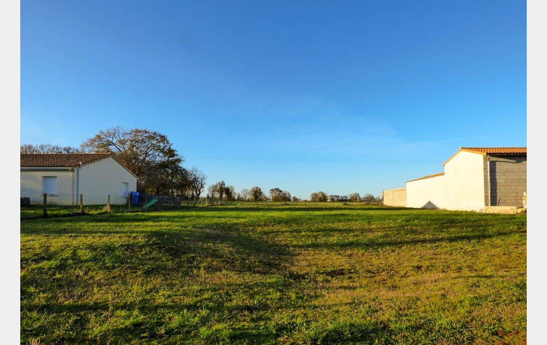 Agence Immobilière Berland Bennett : Maison / Villa | SAUZE-VAUSSAIS (79190) | 0 m2 | 11 900 € 