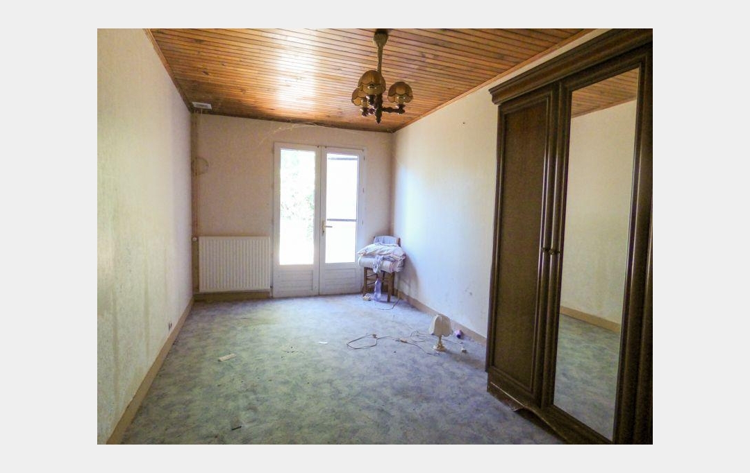 Agence Immobilière Berland Bennett : Maison / Villa | CHEF-BOUTONNE (79110) | 99 m2 | 71 955 € 