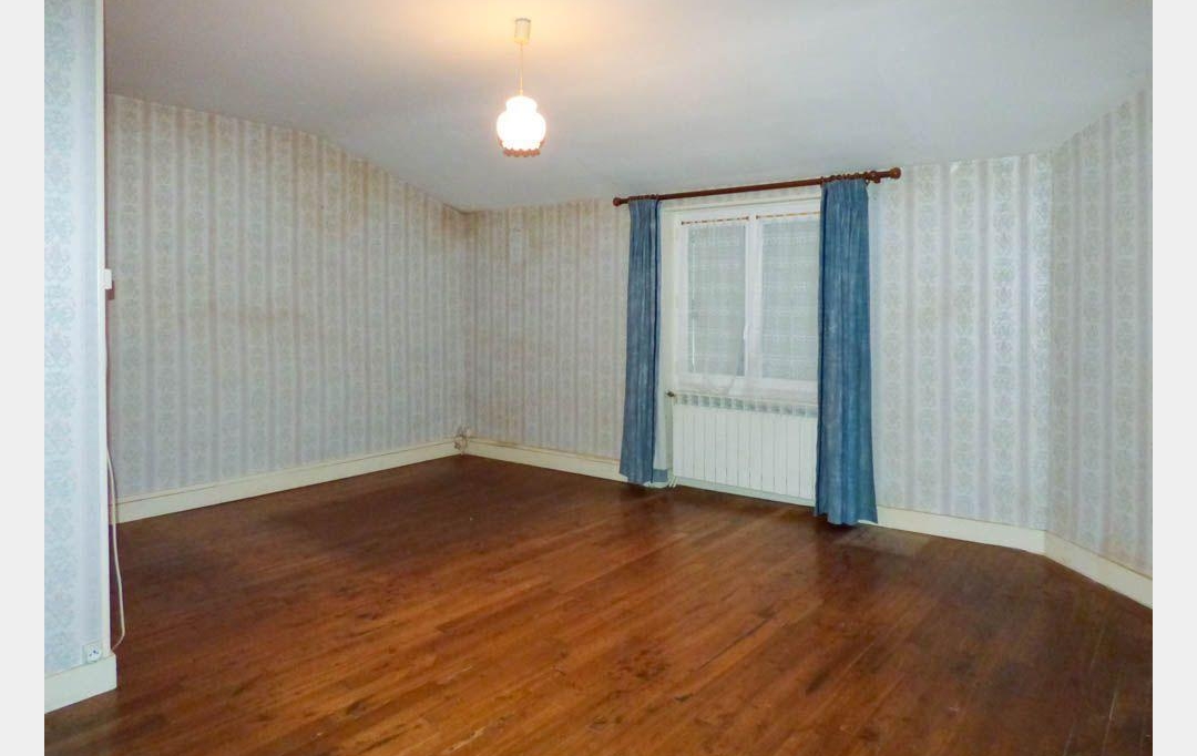 Agence Immobilière Berland Bennett : Maison / Villa | SAUZE-VAUSSAIS (79190) | 54 m2 | 44 480 € 