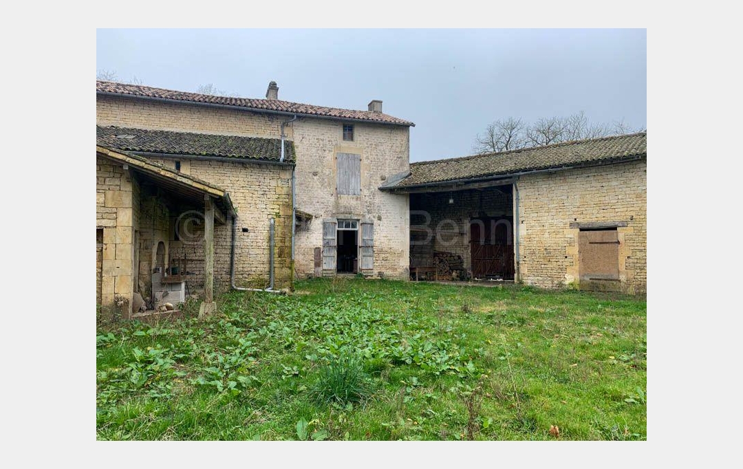 Agence Immobilière Berland Bennett : Maison / Villa | BRIOUX-SUR-BOUTONNE (79170) | 200 m2 | 109 000 € 