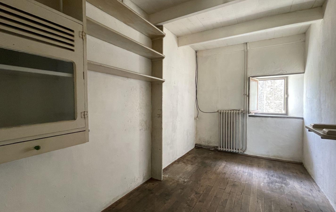 Agence Immobilière Berland Bennett : Maison / Villa | SAUZE-VAUSSAIS (79190) | 106 m2 | 66 480 € 