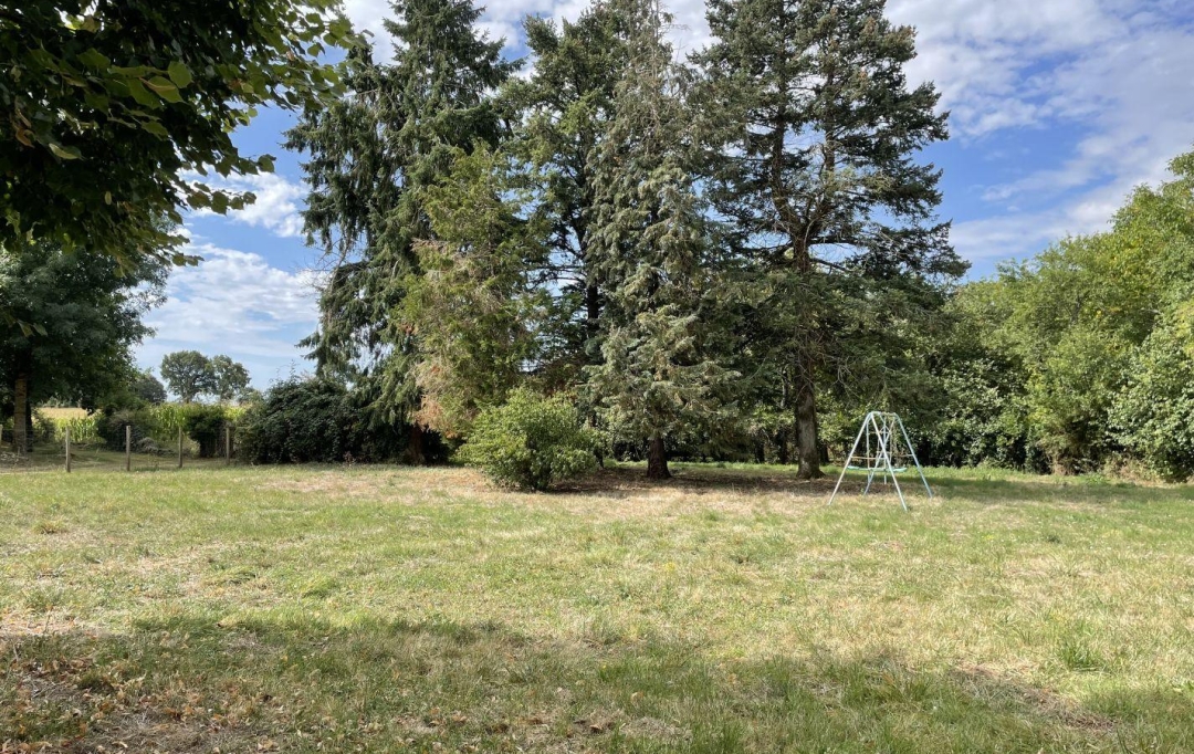 Agence Immobilière Berland Bennett : Maison / Villa | SAUZE-VAUSSAIS (79190) | 106 m2 | 66 480 € 