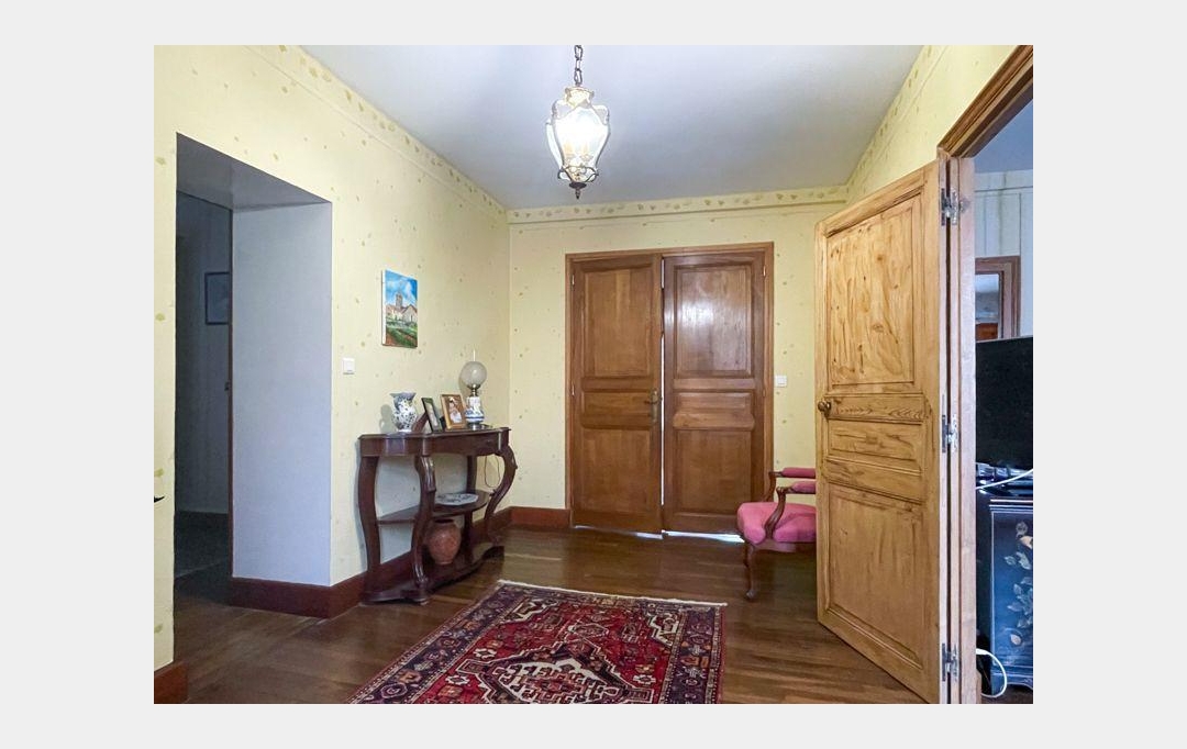 Agence Immobilière Berland Bennett : Maison / Villa | SAUZE-VAUSSAIS (79190) | 207 m2 | 223 000 € 