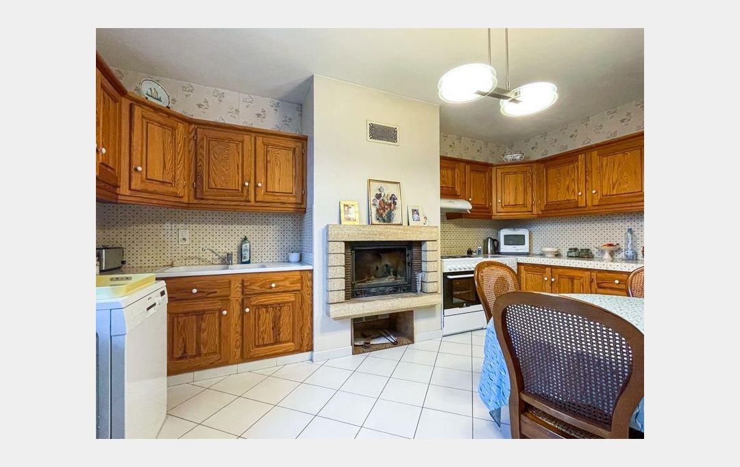 Agence Immobilière Berland Bennett : Maison / Villa | SAUZE-VAUSSAIS (79190) | 207 m2 | 223 000 € 