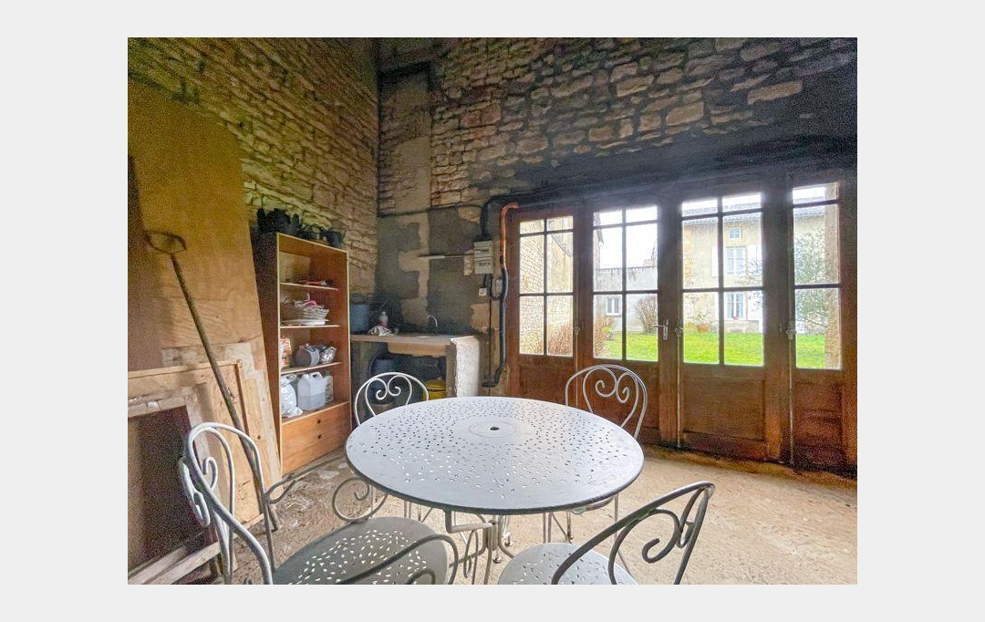 Agence Immobilière Berland Bennett : Maison / Villa | SAUZE-VAUSSAIS (79190) | 207 m2 | 223 000 € 