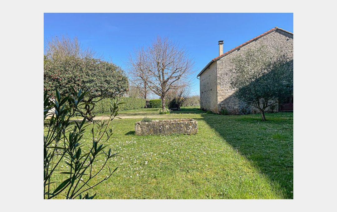 Agence Immobilière Berland Bennett : Maison / Villa | SAUZE-VAUSSAIS (79190) | 207 m2 | 238 500 € 