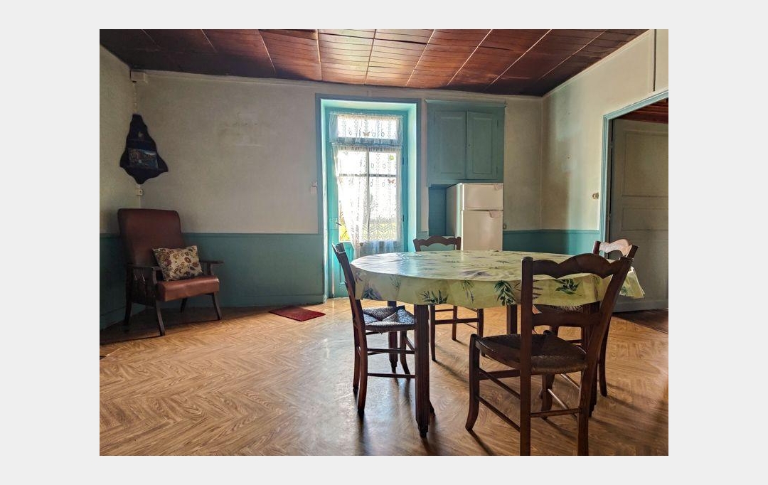 Agence Immobilière Berland Bennett : Maison / Villa | LEZAY (79120) | 90 m2 | 115 000 € 