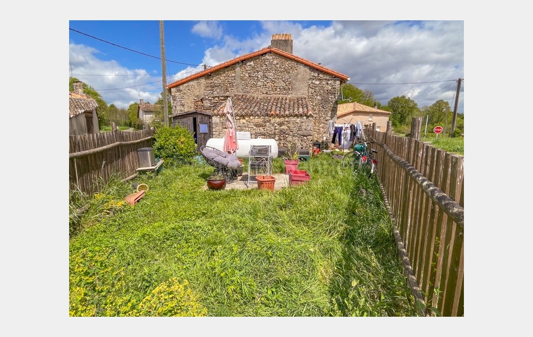 Agence Immobilière Berland Bennett : Maison / Villa | SAUZE-VAUSSAIS (79190) | 106 m2 | 87 400 € 