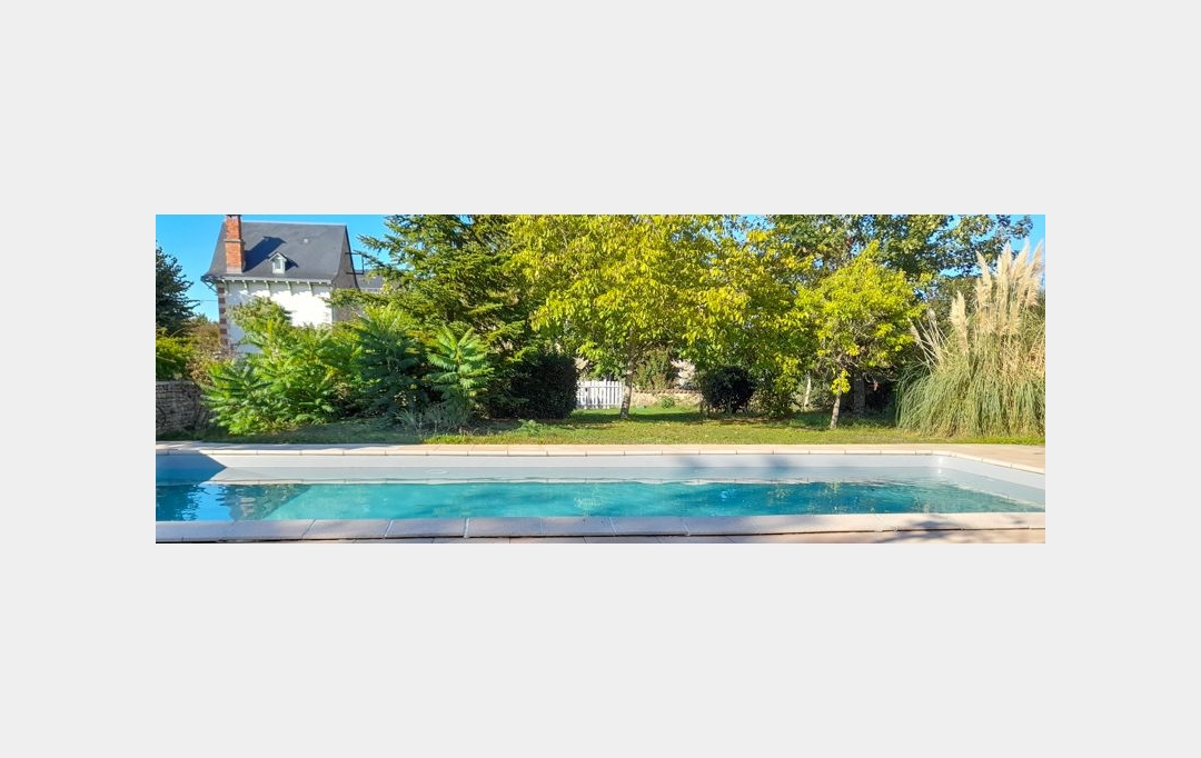 Agence Immobilière Berland Bennett : Maison / Villa | SAUZE-VAUSSAIS (79190) | 200 m2 | 299 500 € 