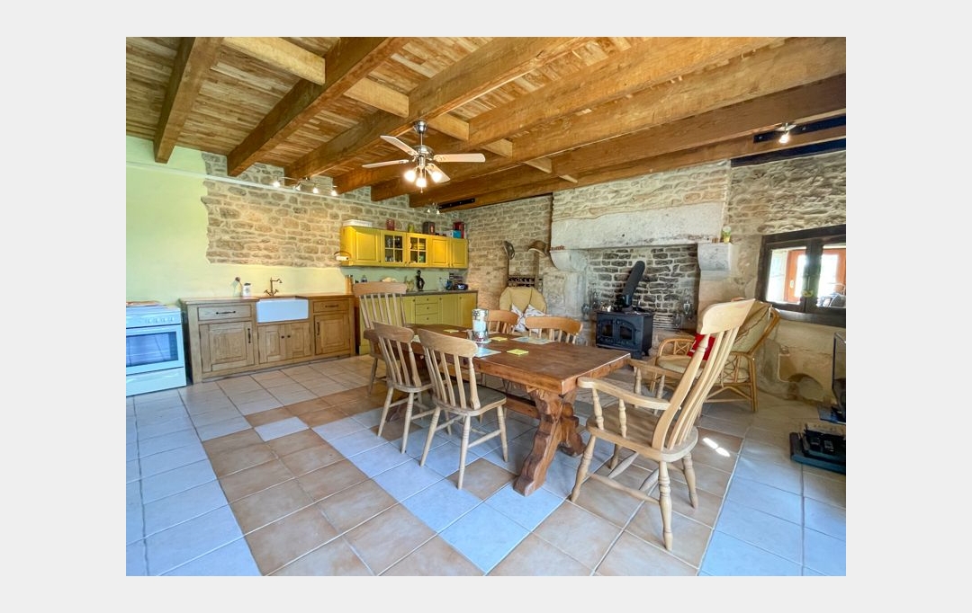 Agence Immobilière Berland Bennett : Maison / Villa | SAUZE-VAUSSAIS (79190) | 186 m2 | 169 950 € 