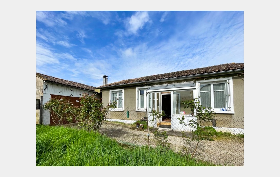 Agence Immobilière Berland Bennett : Maison / Villa | SAUZE-VAUSSAIS (79190) | 70 m2 | 77 490 € 