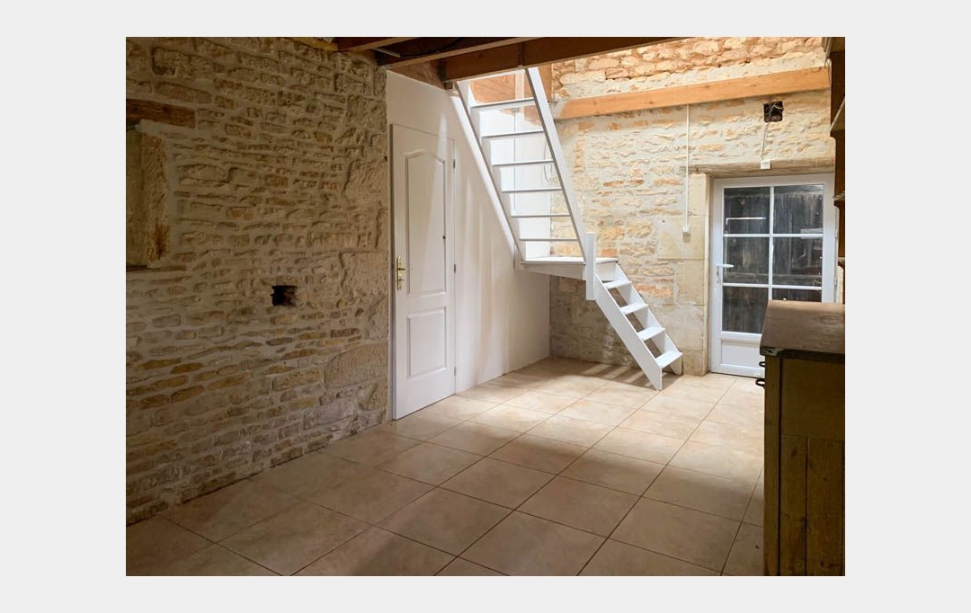 Agence Immobilière Berland Bennett : Maison / Villa | CIVRAY (86400) | 158 m2 | 119 000 € 