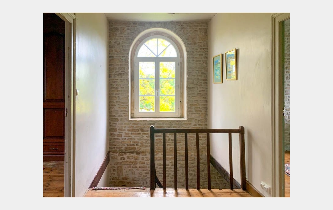 Agence Immobilière Berland Bennett : Maison / Villa | CIVRAY (86400) | 158 m2 | 119 000 € 