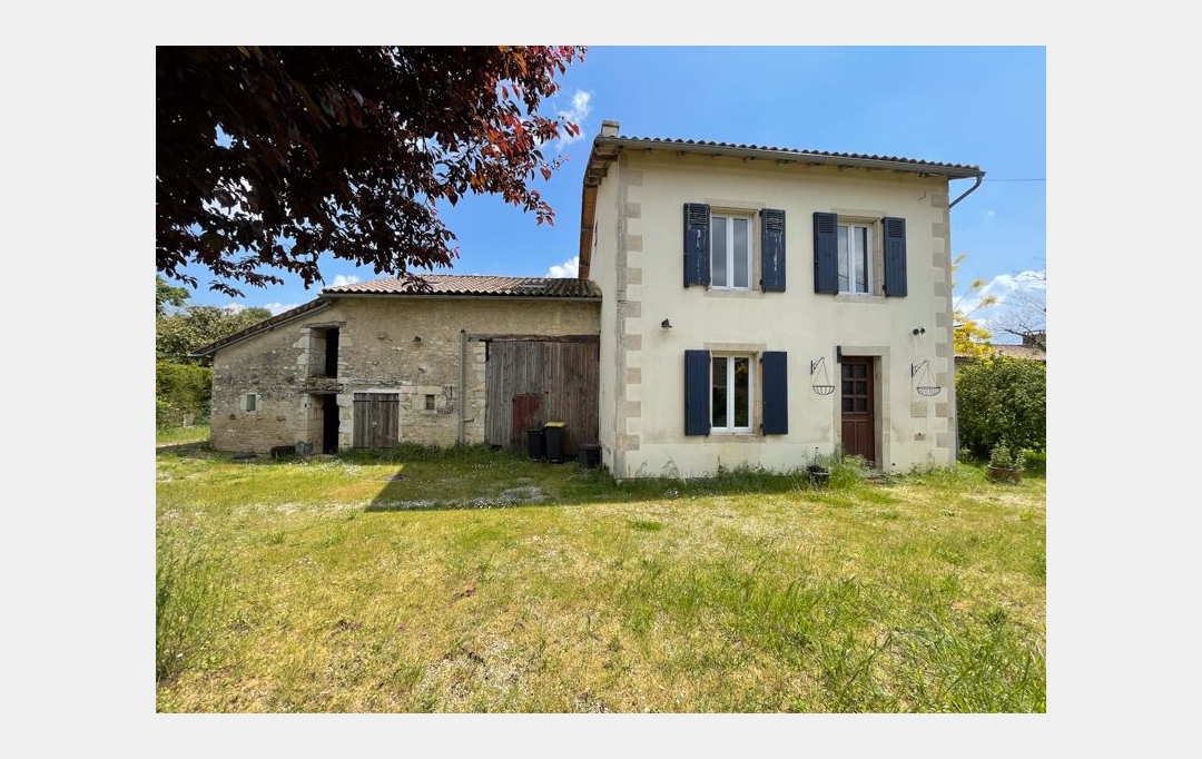 Agence Immobilière Berland Bennett : Maison / Villa | CIVRAY (86400) | 158 m2 | 119 000 € 