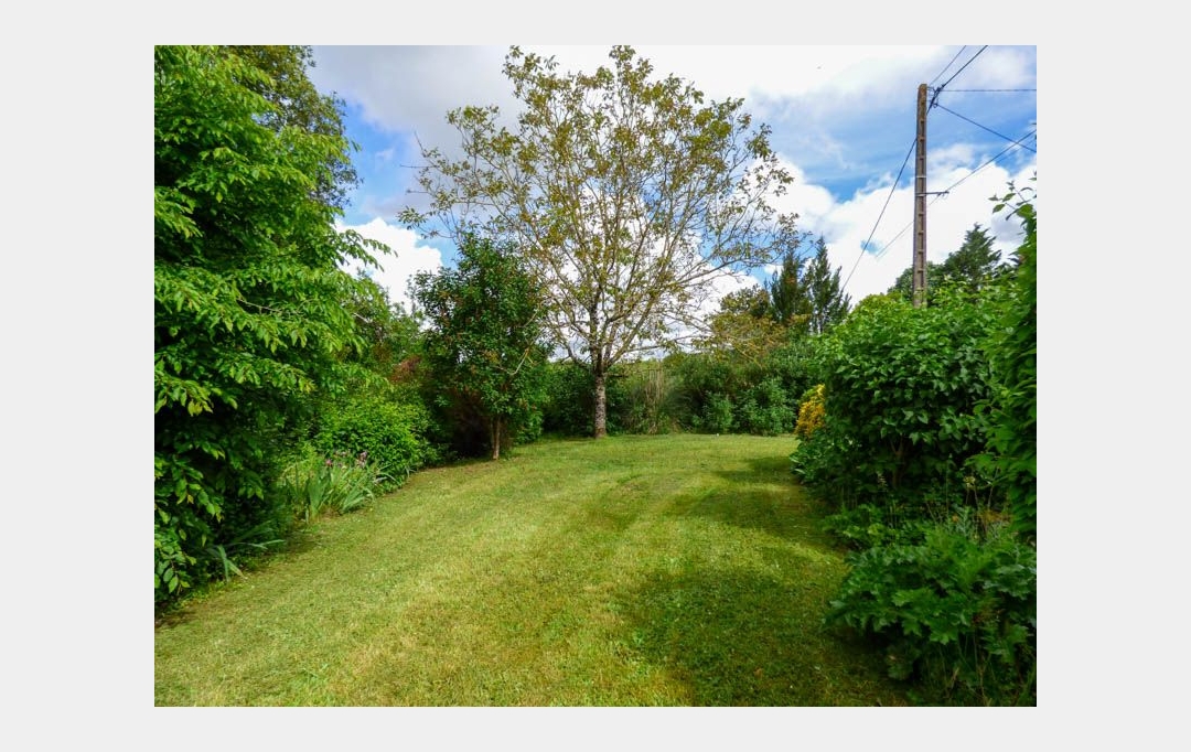 Agence Immobilière Berland Bennett : Maison / Villa | CHAUNAY (86510) | 150 m2 | 109 000 € 