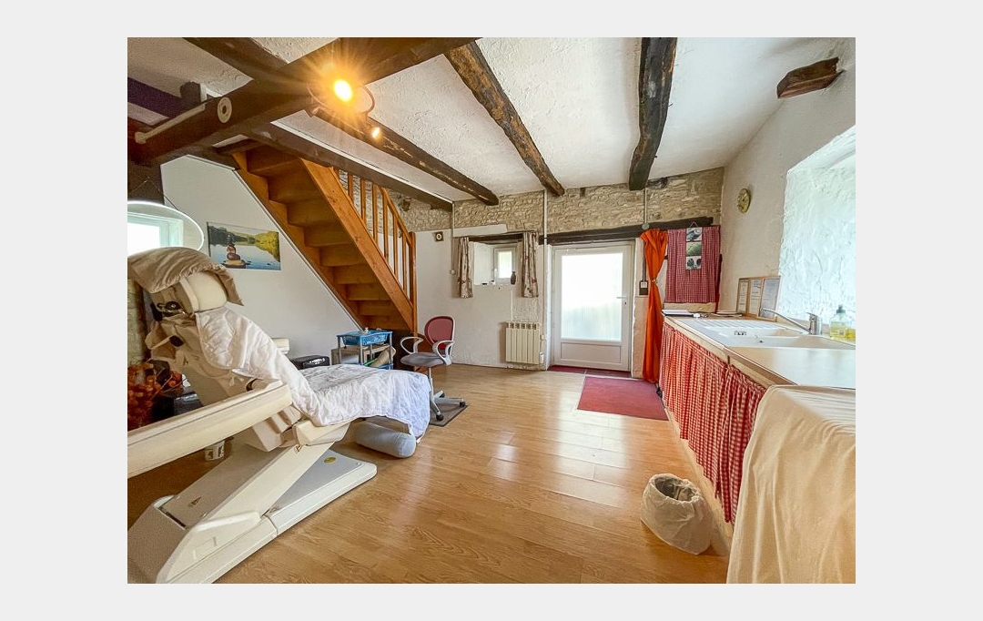 Agence Immobilière Berland Bennett : Maison / Villa | SAUZE-VAUSSAIS (79190) | 197 m2 | 179 850 € 