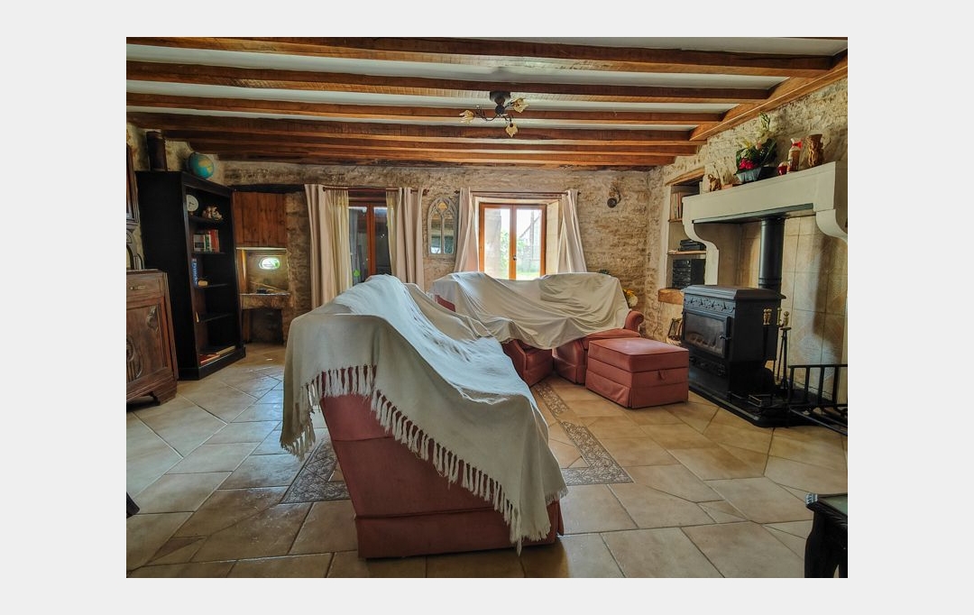 Agence Immobilière Berland Bennett : Maison / Villa | CHAUNAY (86510) | 308 m2 | 285 900 € 