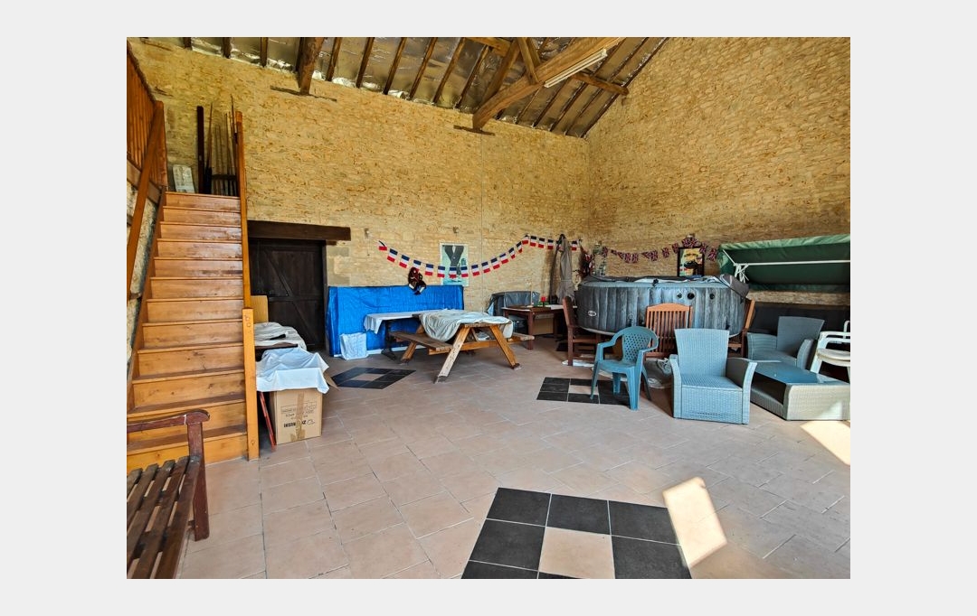 Agence Immobilière Berland Bennett : Maison / Villa | CHAUNAY (86510) | 308 m2 | 285 900 € 