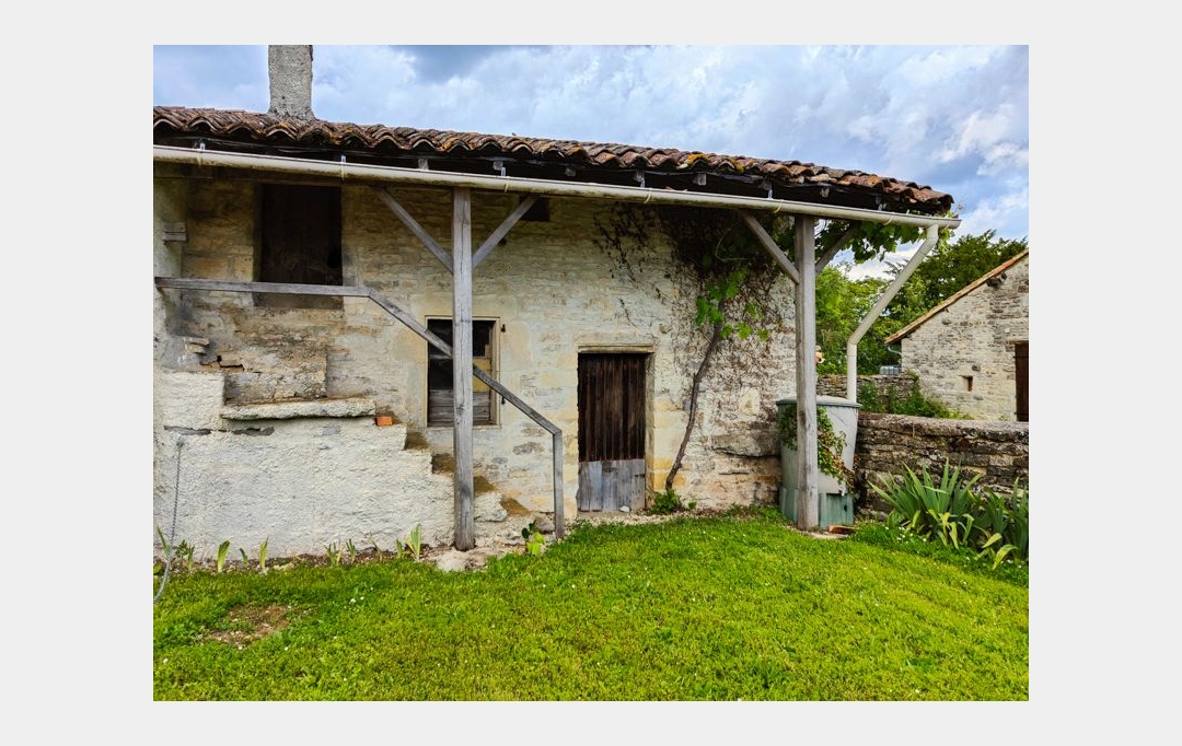 Agence Immobilière Berland Bennett : Maison / Villa | CHAUNAY (86510) | 308 m2 | 285 900 € 