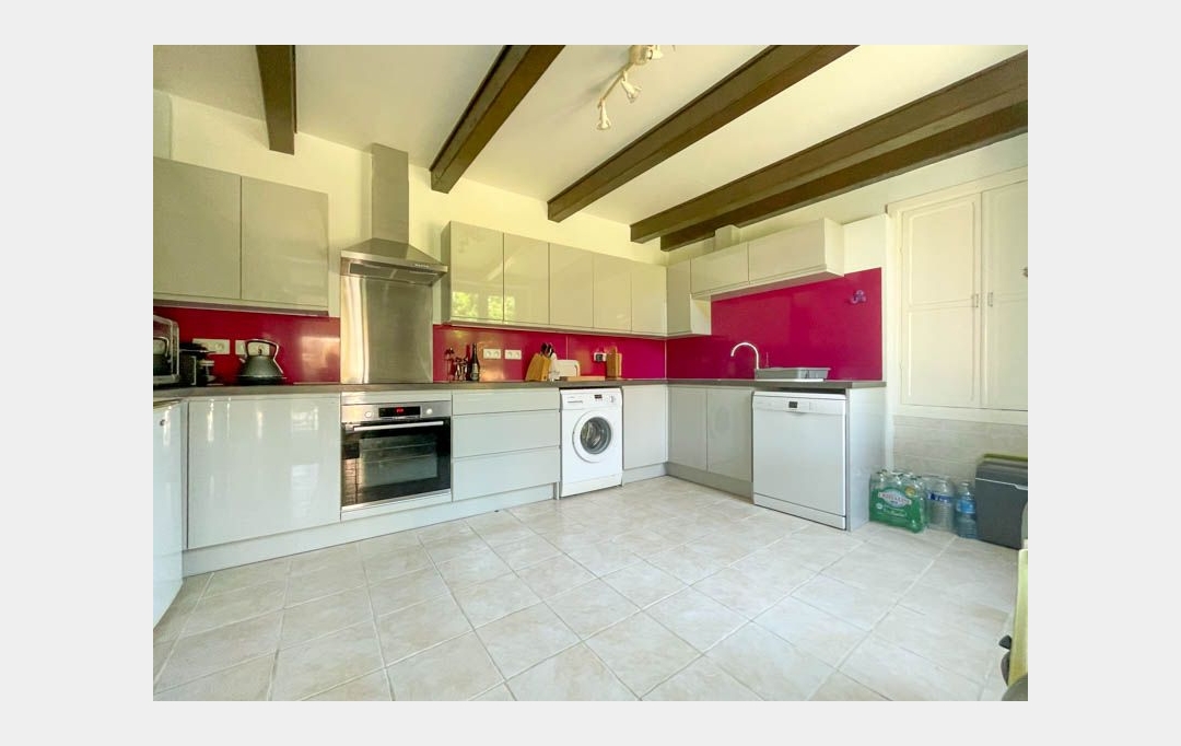 Agence Immobilière Berland Bennett : Maison / Villa | CHEF-BOUTONNE (79110) | 135 m2 | 165 850 € 