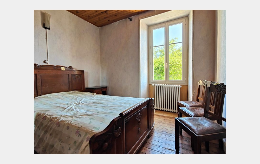 Agence Immobilière Berland Bennett : Maison / Villa | SAUZE-VAUSSAIS (79190) | 194 m2 | 139 800 € 