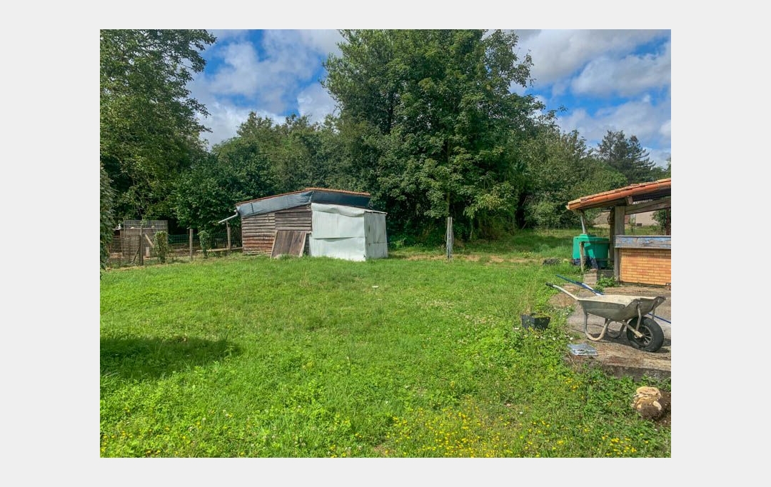 Agence Immobilière Berland Bennett : Maison / Villa | SAUZE-VAUSSAIS (79190) | 83 m2 | 55 000 € 