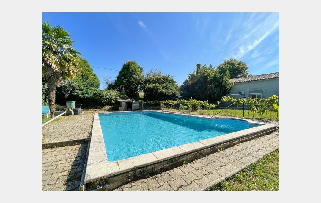 Agence Immobilière Berland Bennett : Maison / Villa | RUFFEC (16700) | 146 m2 | 155 500 € 