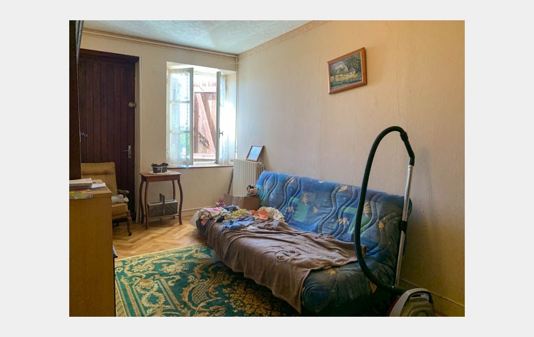 Agence Immobilière Berland Bennett : Maison / Villa | RUFFEC (16700) | 95 m2 | 88 000 € 