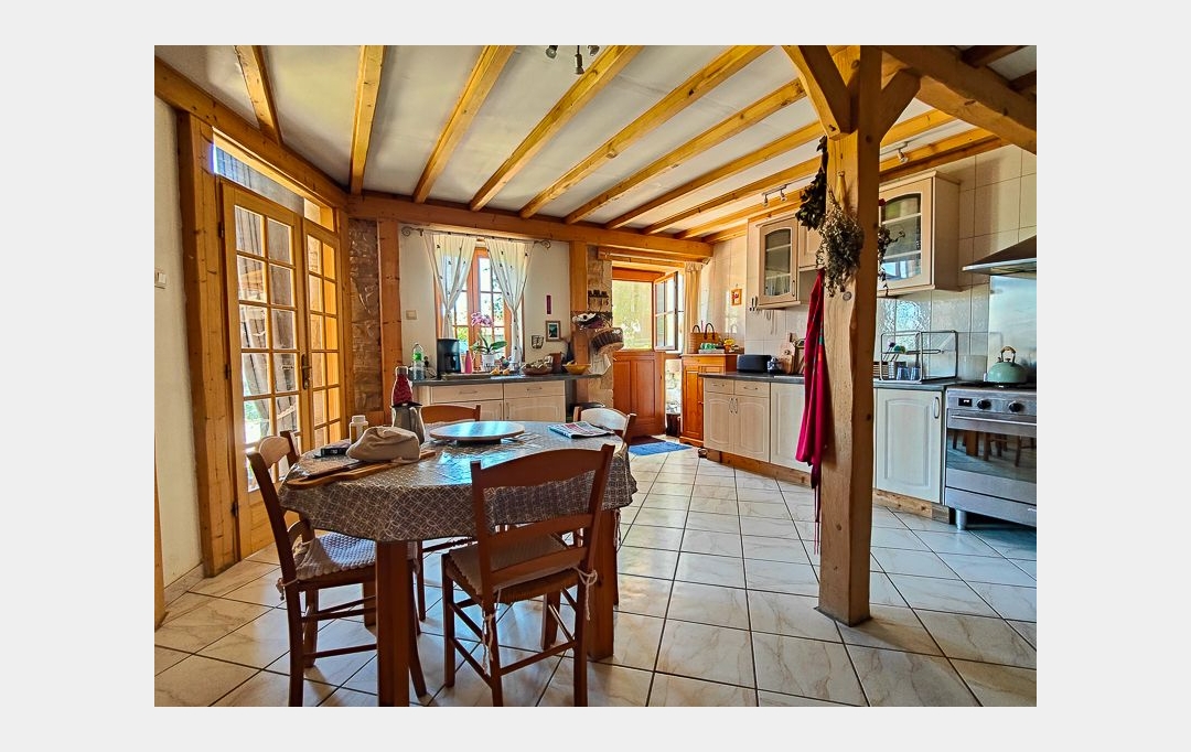 Agence Immobilière Berland Bennett : Maison / Villa | SAUZE-VAUSSAIS (79190) | 290 m2 | 285 000 € 