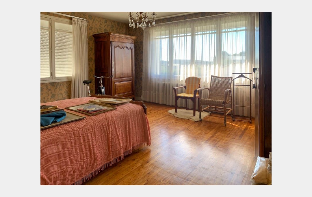Agence Immobilière Berland Bennett : Maison / Villa | SAUZE-VAUSSAIS (79190) | 209 m2 | 265 000 € 