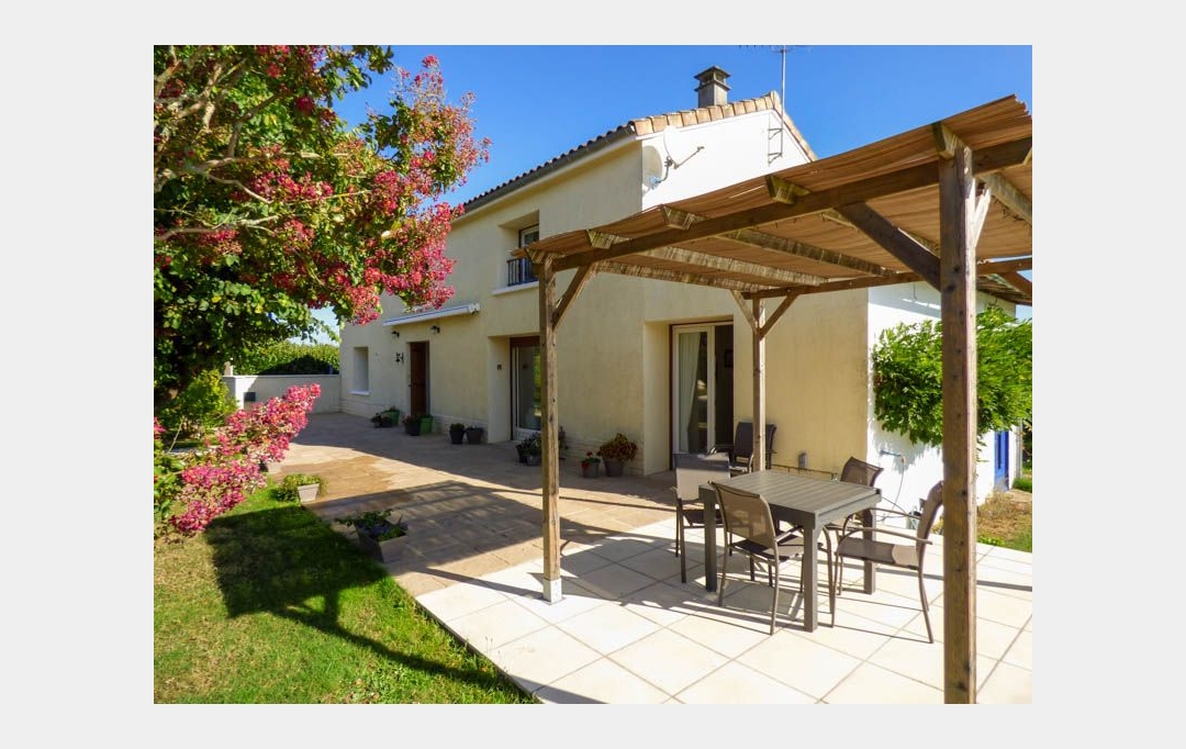 Agence Immobilière Berland Bennett : Maison / Villa | SAUZE-VAUSSAIS (79190) | 136 m2 | 233 600 € 