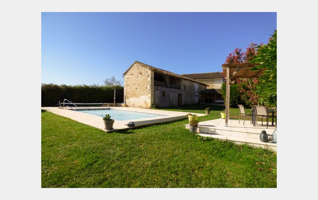 Agence Immobilière Berland Bennett : Maison / Villa | SAUZE-VAUSSAIS (79190) | 136 m2 | 233 600 € 