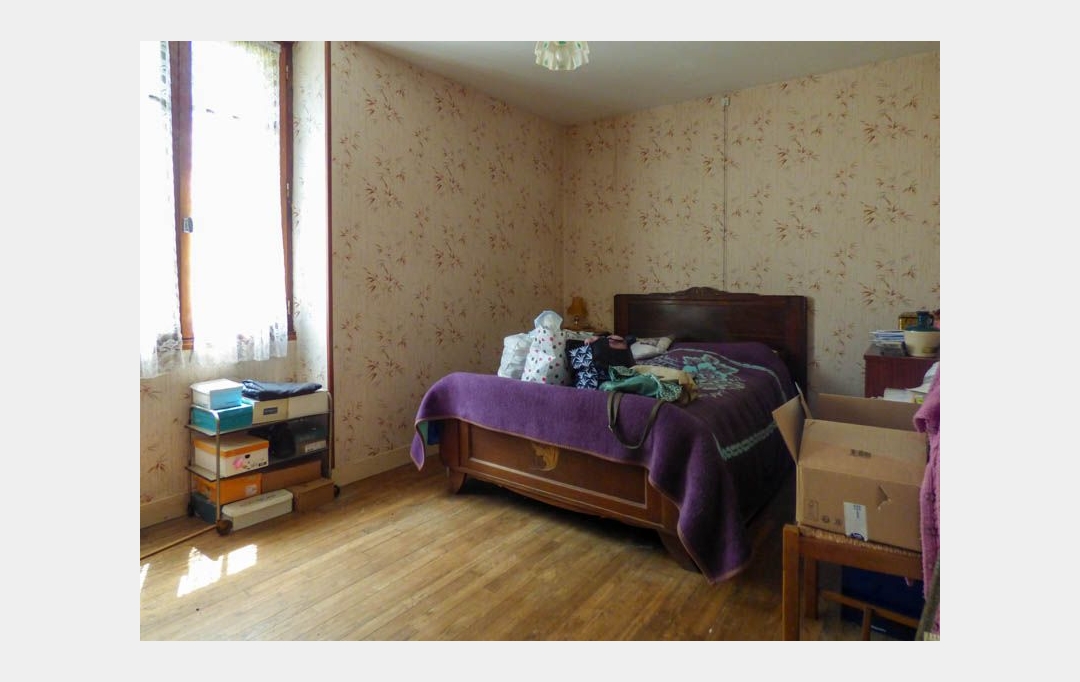 Agence Immobilière Berland Bennett : Maison / Villa | SAUZE-VAUSSAIS (79190) | 120 m2 | 109 000 € 