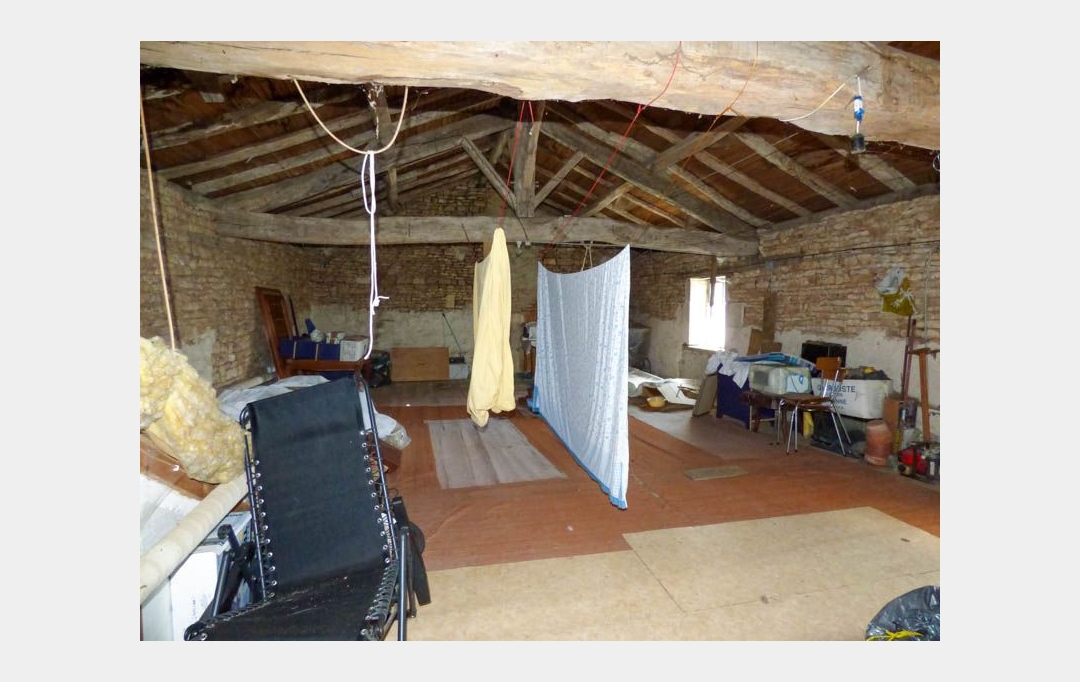 Agence Immobilière Berland Bennett : Maison / Villa | SAUZE-VAUSSAIS (79190) | 120 m2 | 109 000 € 