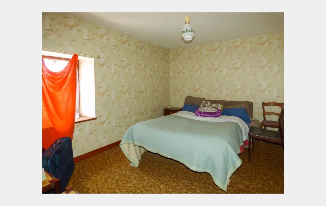 Agence Immobilière Berland Bennett : Maison / Villa | SAUZE-VAUSSAIS (79190) | 120 m2 | 109 000 € 
