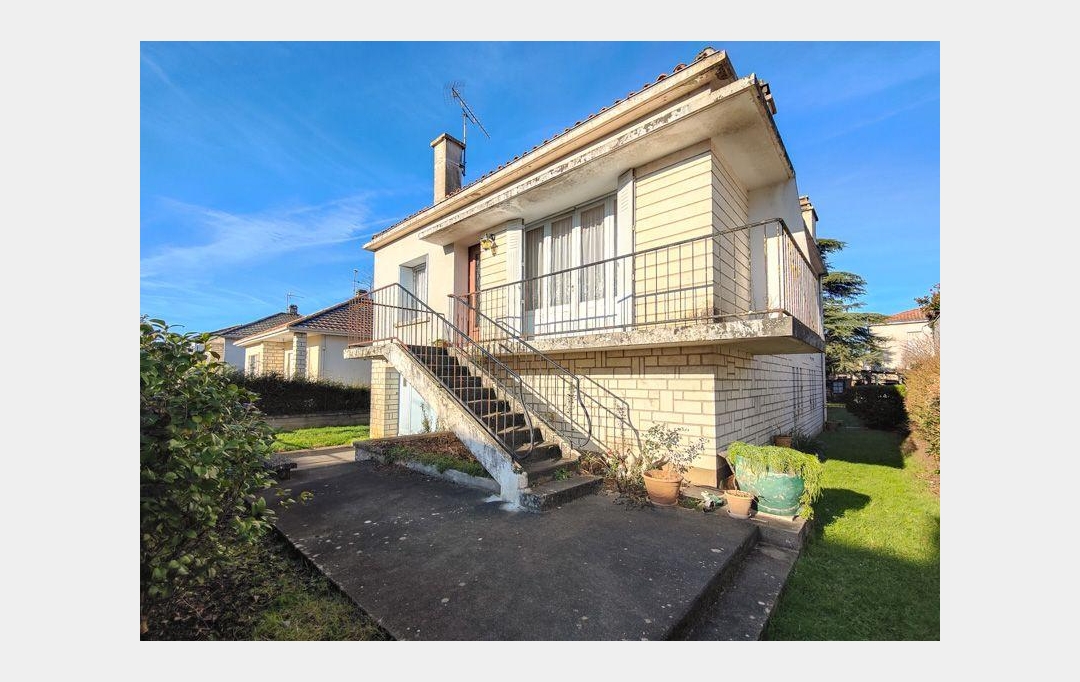 Agence Immobilière Berland Bennett : Maison / Villa | SAUZE-VAUSSAIS (79190) | 113 m2 | 103 550 € 