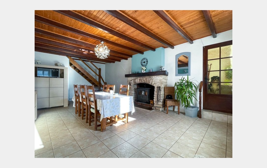 Agence Immobilière Berland Bennett : Maison / Villa | CHEF-BOUTONNE (79110) | 215 m2 | 217 700 € 