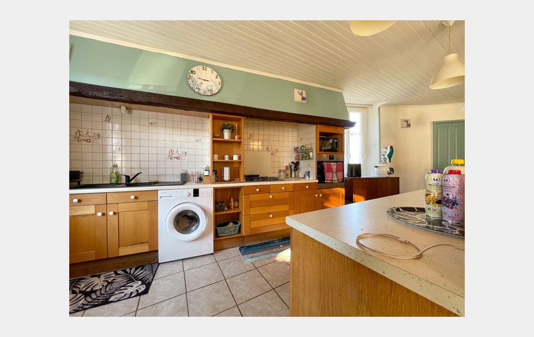Agence Immobilière Berland Bennett : Maison / Villa | CHEF-BOUTONNE (79110) | 215 m2 | 217 700 € 