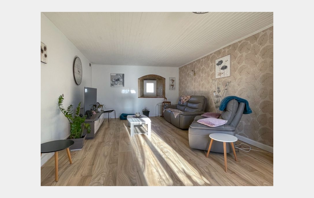 Agence Immobilière Berland Bennett : Maison / Villa | CHEF-BOUTONNE (79110) | 215 m2 | 217 700 € 