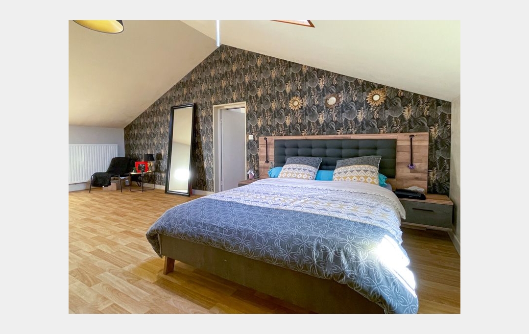 Agence Immobilière Berland Bennett : Maison / Villa | CHEF-BOUTONNE (79110) | 215 m2 | 217 700 € 