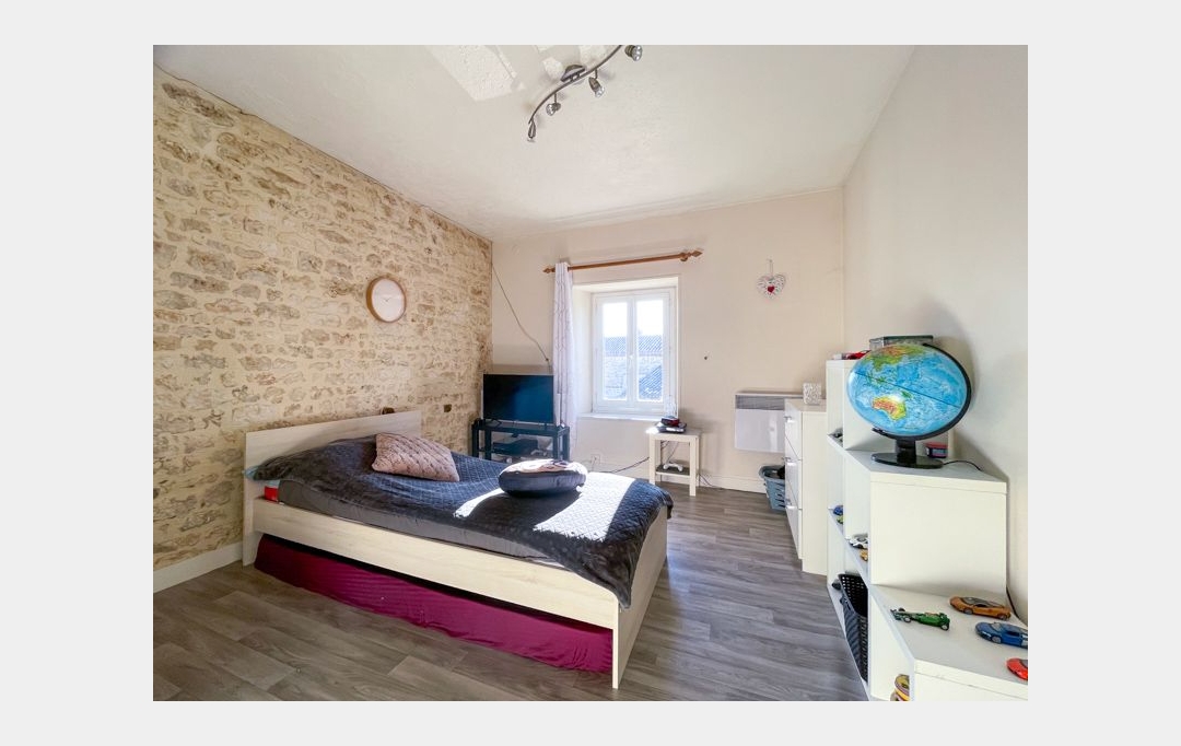Agence Immobilière Berland Bennett : Maison / Villa | CHEF-BOUTONNE (79110) | 215 m2 | 217 700 € 