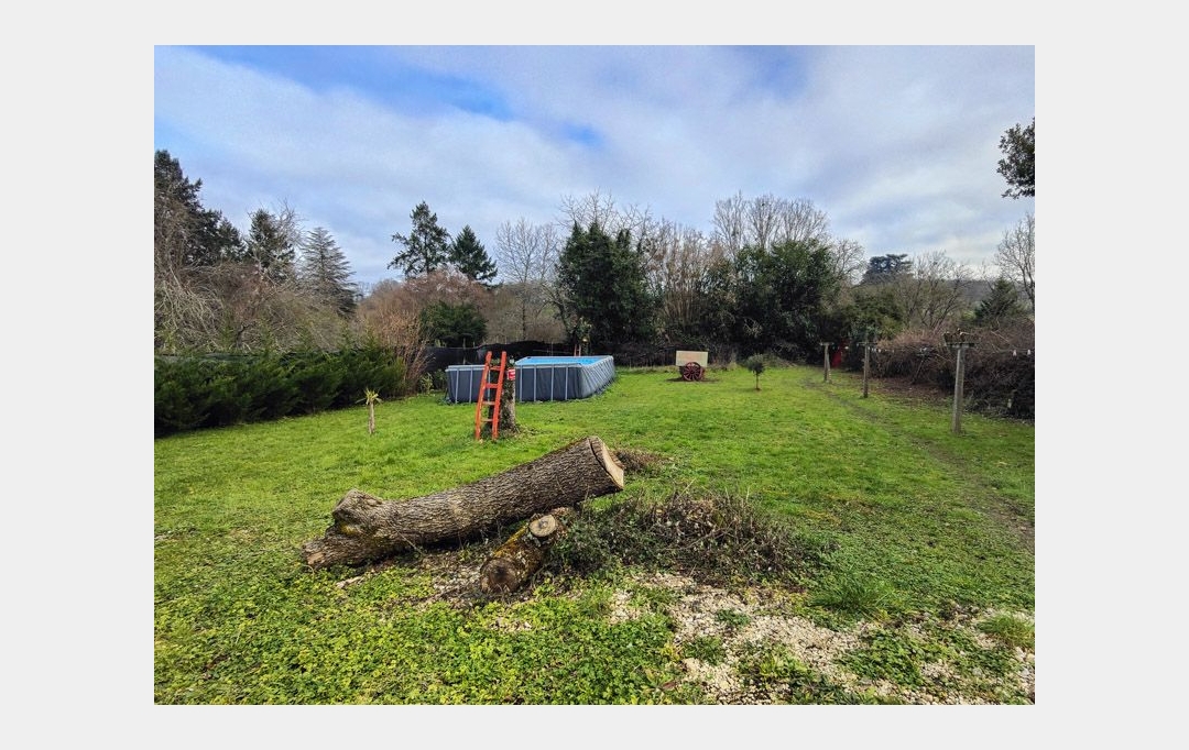 Agence Immobilière Berland Bennett : House | CHARROUX (86250) | 367 m2 | 171 600 € 