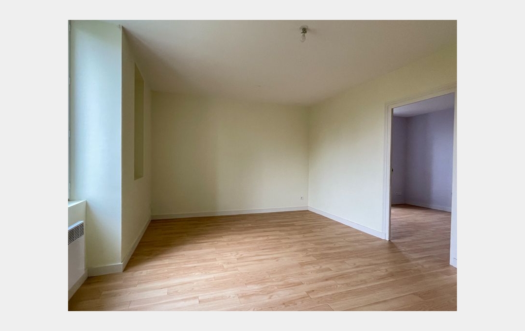 Agence Immobilière Berland Bennett : Maison / Villa | SAUZE-VAUSSAIS (79190) | 116 m2 | 119 240 € 