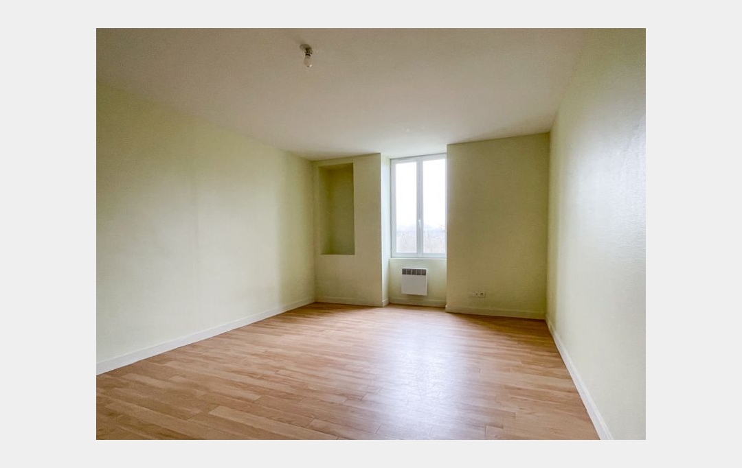Agence Immobilière Berland Bennett : Maison / Villa | SAUZE-VAUSSAIS (79190) | 116 m2 | 119 240 € 