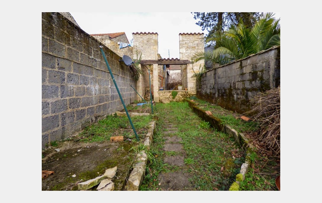 Agence Immobilière Berland Bennett : Maison / Villa | SAUZE-VAUSSAIS (79190) | 101 m2 | 49 950 € 
