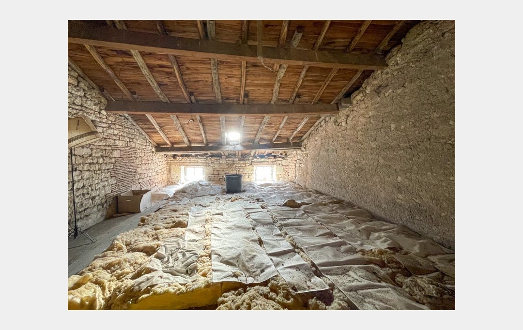 Agence Immobilière Berland Bennett : Maison / Villa | SAUZE-VAUSSAIS (79190) | 110 m2 | 82 500 € 