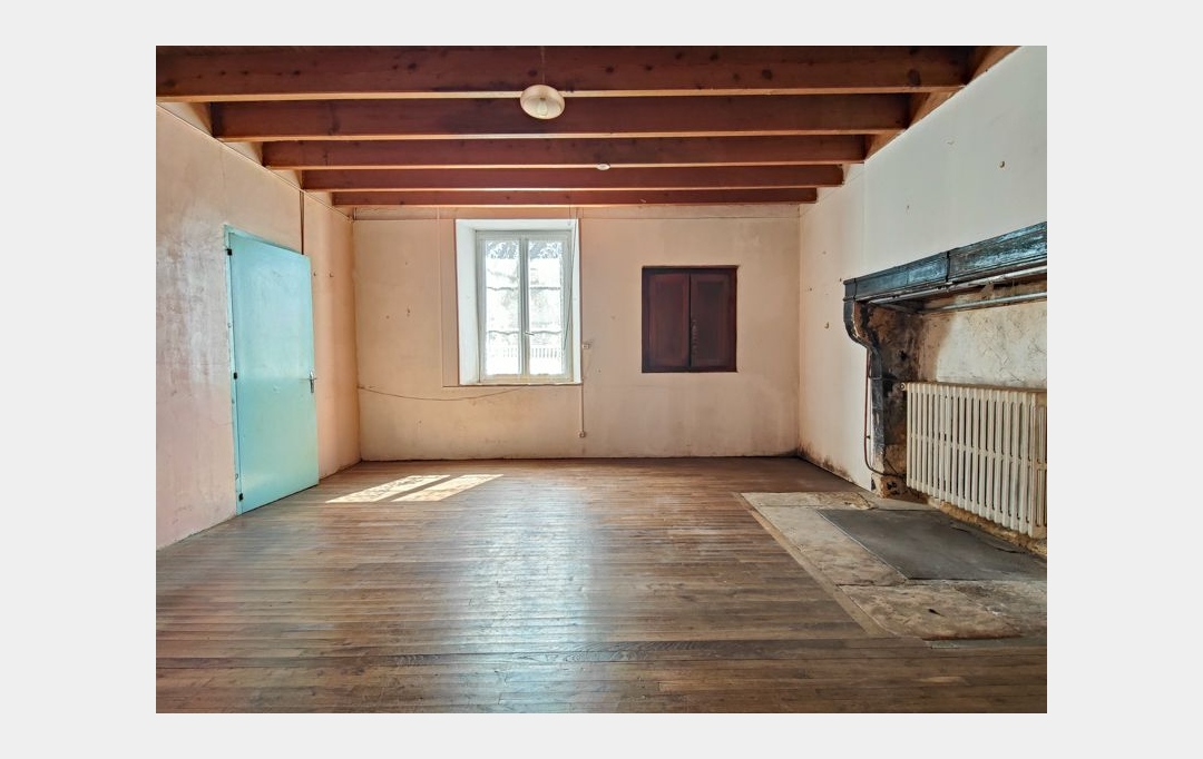 Agence Immobilière Berland Bennett : Maison / Villa | SAUZE-VAUSSAIS (79190) | 135 m2 | 109 000 € 