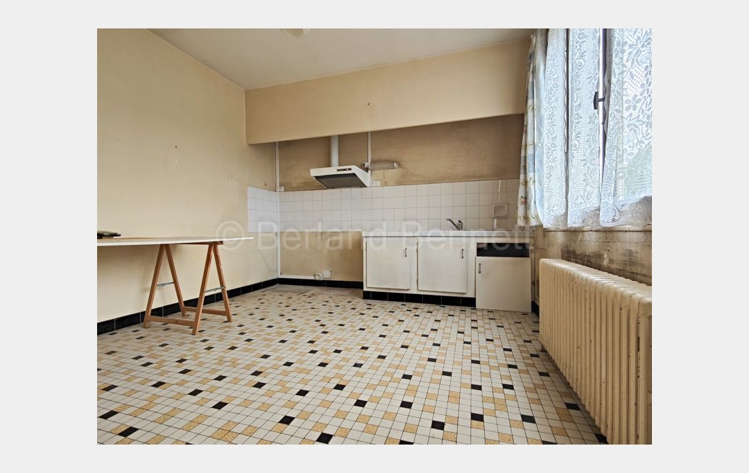 Agence Immobilière Berland Bennett : Maison / Villa | SAUZE-VAUSSAIS (79190) | 140 m2 | 98 400 € 